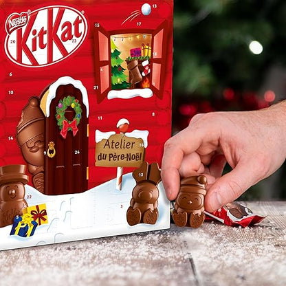 KitKat NESTLÉ KITKAT Adventskalender Schokolade mit 3D-Effekt, Weihnachtskalender mit 24 Schokoladenfiguren und Kugeln mit Knusperstückchen, 1er Pack (1 x 208g)