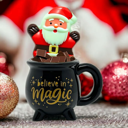 MIK funshopping Weihnachtstasse | Hochwertige Keramik-Tasse mit weihnachtlichem Design | Ideal für Heiß- & Kaltgetränke | (Magischer Kessel 350 ml)